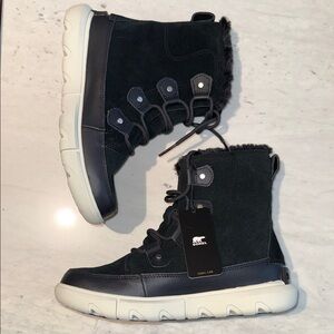 Sorel Black and Cream Boots